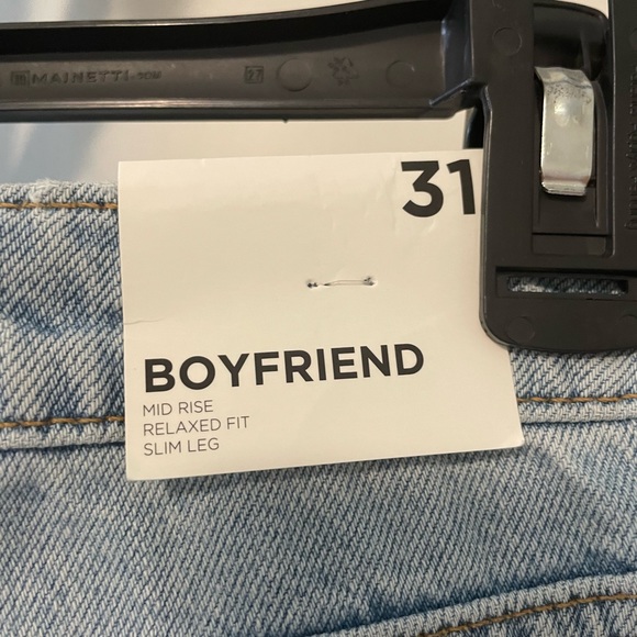 Forever 21 Premium Baggy Boyfriend Jeans - Picture 7 of 7